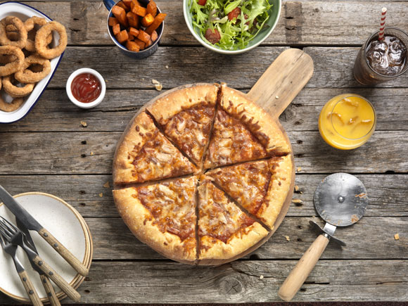 Chicago Town Takeaway Chicken & Bacon Pizza 12″
